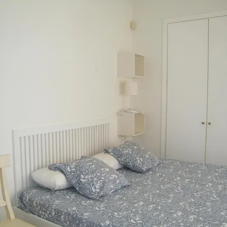 En Playa De Gandia: 1 Dormitorio, Frente Al Mar, A/a, Piscina, Parking, Exclusivo Familias - Es-314-9 Apartment
