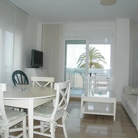 En Playa De Gandia: 1 Dormitorio, Frente Al Mar, A/a, Piscina, Parking, Exclusivo Familias - Es-314-9 *