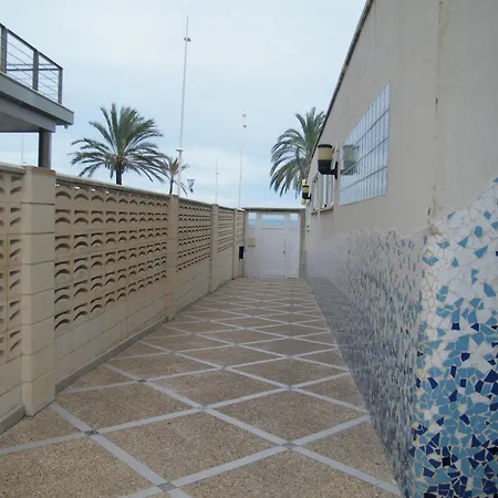 En Playa De Gandia: 1 Dormitorio, Frente Al Mar, A/a, Piscina, Parking, Exclusivo Familias - Es-314-9 Apartment *