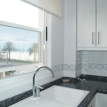 Apartment En Playa De Gandia: 1 Dormitorio, Frente Al Mar, A/a, Piscina, Parking, Exclusivo Familias - Es-314-9 *