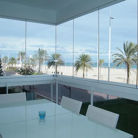 En Playa De Gandia: 1 Dormitorio, Frente Al Mar, A/a, Piscina, Parking, Exclusivo Familias - Es-314-9 *